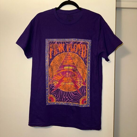 Pink Floyd Medium Graphic Short Sleeve Women’s Tee Purple Pink Orange NWOT - Picture 1 of 10